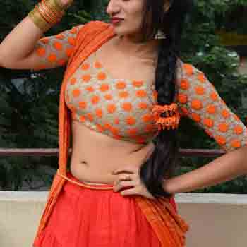Savita Housewife Chandigarh Escorts